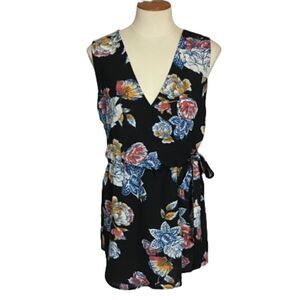 Scobe Black Floral V-Neck Romper M